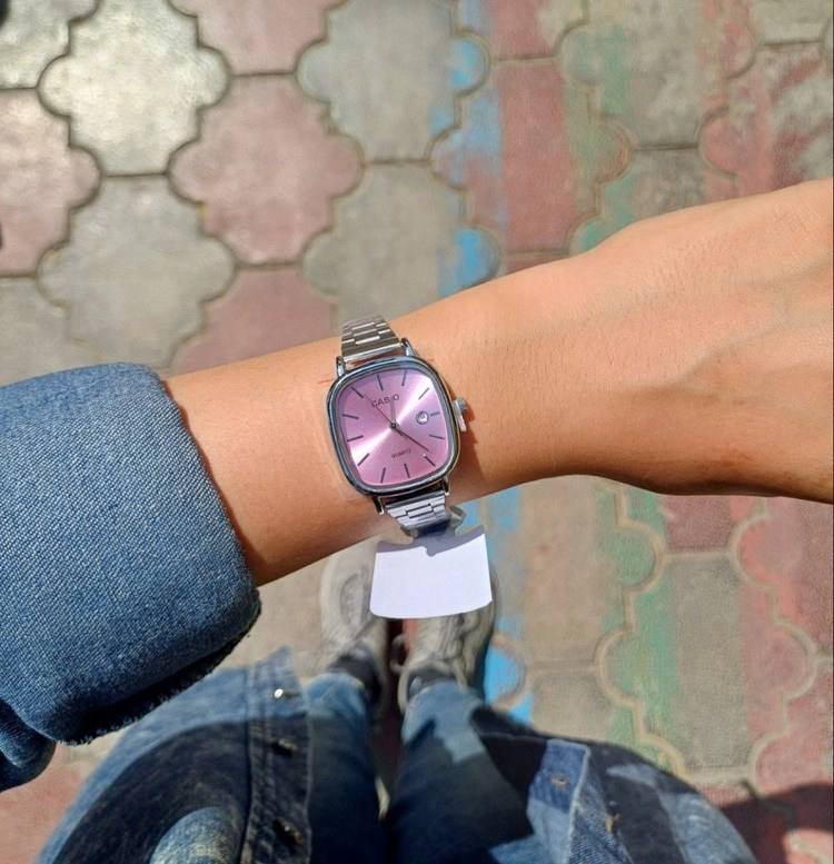 ست ساعت مچی زنانه و مردانه کاسیو Casio با صفحه قرمز و بند استیل مشکی