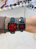 ست ساعت مچی زنانه و مردانه کاسیو Casio با صفحه قرمز و بند استیل مشکی